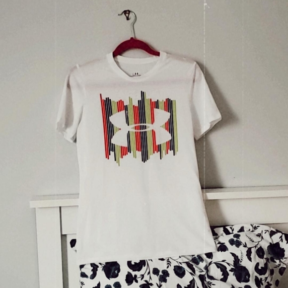 Under Armour T-shirt - Picture 3 of 6